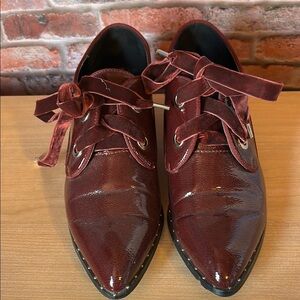 Stevie Hender size 40 (9) Red burgundy LOAFERS Patent Leather finish shoes